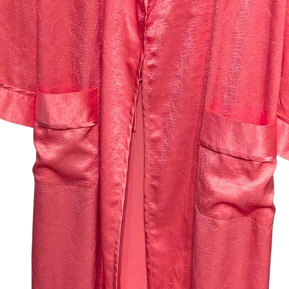 Vtg Victoria's Secret Gold Label Satin Robe with Sash Belt Pink M/L - Picture 3 of 5